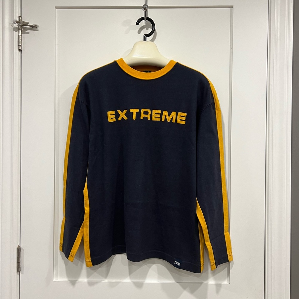 Gap boy’s long sleeve T